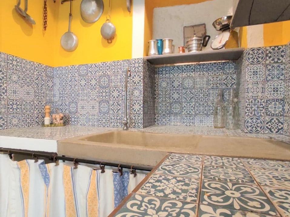 Giulia Vila Rhodes City